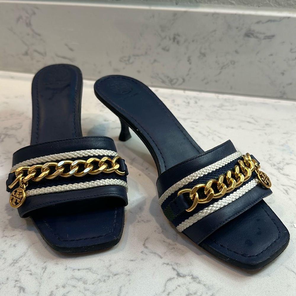 TORY BURCH NAVY KITTEN SANDAL HEEL